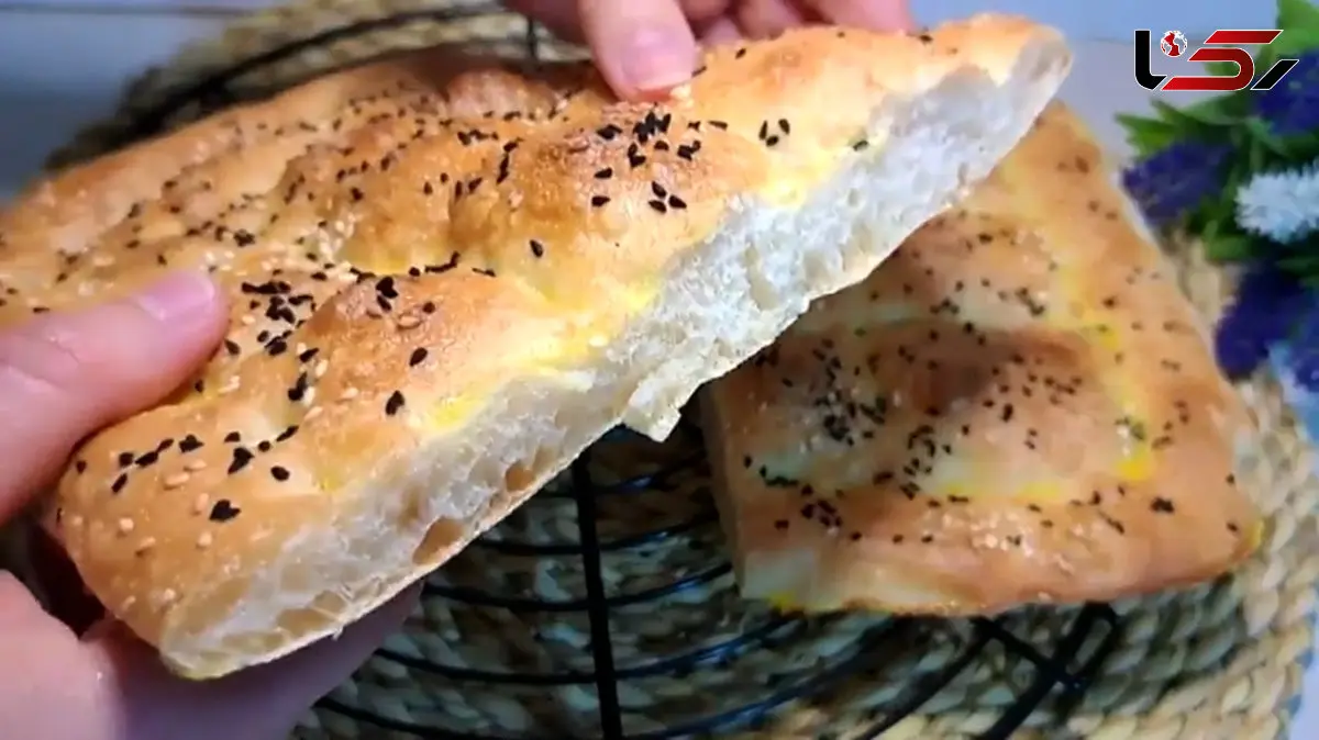 طرز تهیه نان ترکیه‌ای نرم و خوشمزه در خانه + فیلم