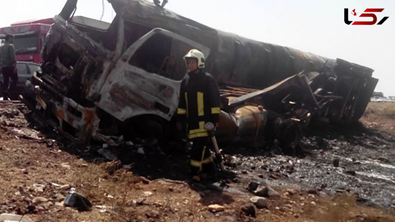 تریلری با 30 تن کاغذ در آتش سوخت / در اصفهان رخ داد
