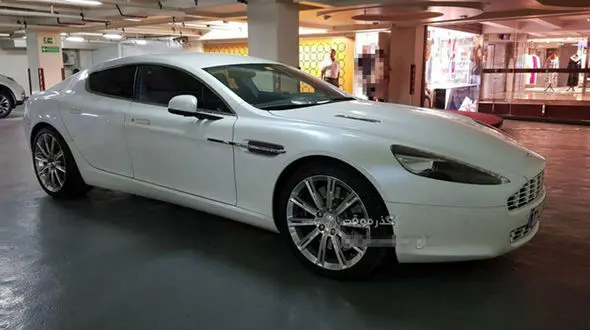 خودروی لاکچری معروف به هیولای 12 سیلندری در تهران + تصاویر