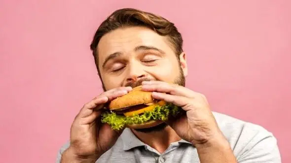 مصرف این خوراکی‌ ها شما را به سکته قلبی نزدیک‌ تر می‌ کند!