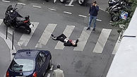 مردی که با چاقو ماموران را تهدید کرد به ضرب گلوله پلیس فرانسه کشته شد