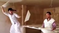 فیلم/ خلاقیت تحسین‌برانگیز و خنده‌دار اوستا گچ‌کار ایرانی در گچ کاری به روش الاکُلنگی حماسه آفرید/ داداش به خدا این راهش نیستا
