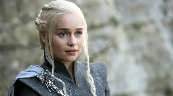 تغییر چهره جذاب «دنریس» سریال بازی تاج وتخت بعد 13سال در 37سالگی