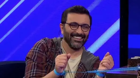 فیلم / امین زندگانی: گوشی زاپاسم رو خونه نمیبرم /  از الیکا کتک خوردم / حامد آهنگی : فک کنم خونه نری بهتره !