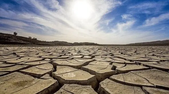 خشکسالی بعد از سیل های اخیر دامن ایران را می گیرد!