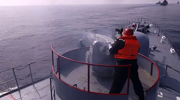 ناو‌های ایران، چین و روسیه به سمت اهداف دریایی تیراندازی کردند