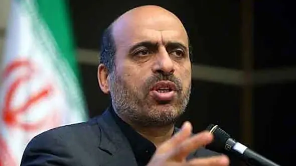 رئیس جمهور باید برای انبوه صف‌های مرغ از مردم عذرخواهی کند 