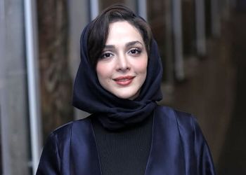 عکس ها / المیرا دهقانی زیباتر از همیشه در جشن امضای کتاب .../ خوش استایل و تیپ مینیمال 