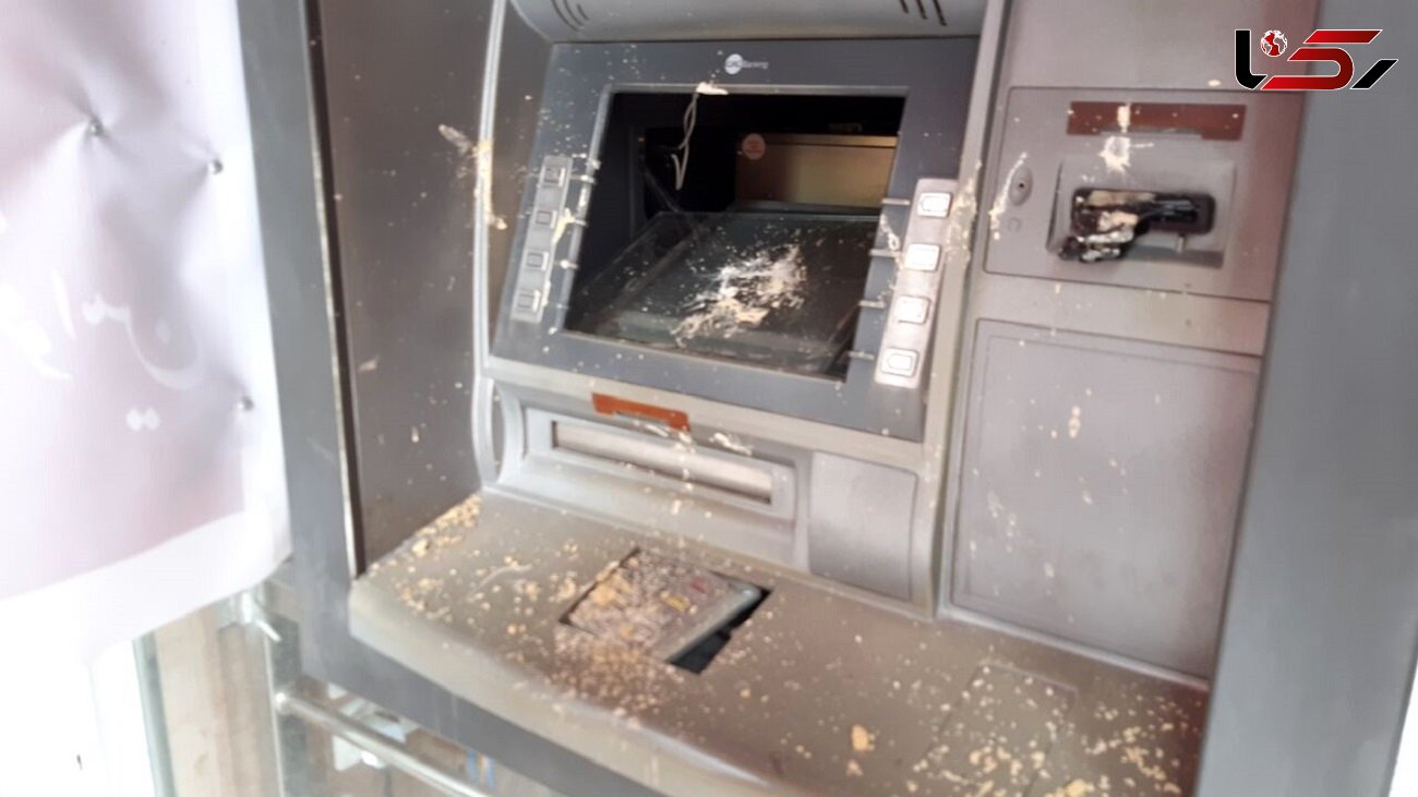 دستگیری عامل تخریب عابر بانک های در لارستان 