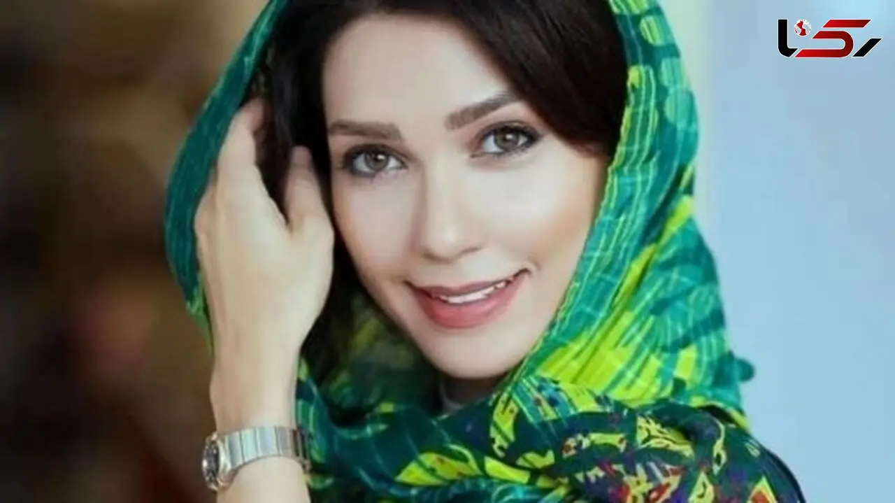 شهرزاد کمال زاده، خوش پوشتر و شیکتر از همیشه/ با این شومیز و دامن شیک انگار از فیلما اومده بیرون