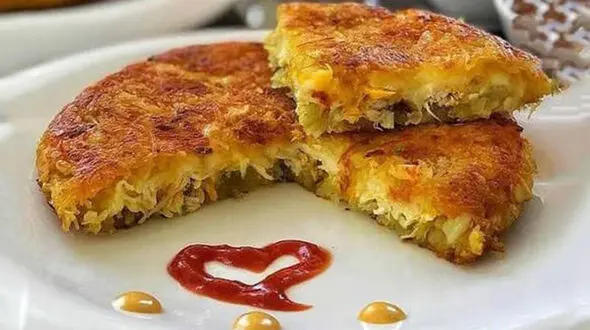 با هر لقمه کوکو مرغ، لذت واقعی غذا را تجربه کنید 