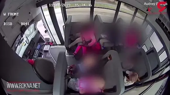 شکنجه دردناک کودک 5 ساله در اتوبوس مدرسه / راننده دستگیر شد+ فیلم