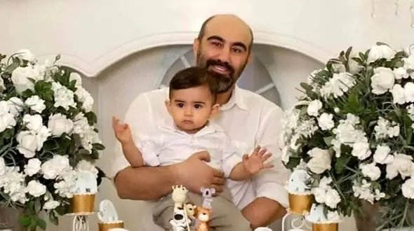 پیراهن استقلال بر تن پسر محسن تنابنده / تنابنده پسرشو دو آتیشه استقلالی کرده