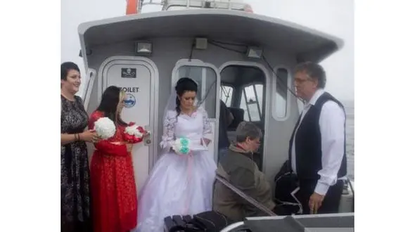 ازدواج با روح 300 ساله یک دزد دریایی+تصاویر