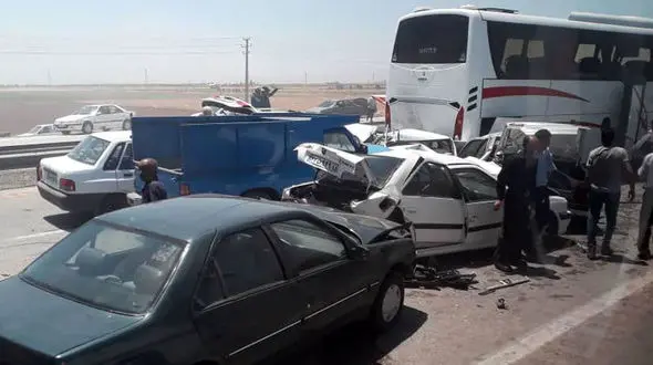  برخورد 10 خودرو در جاجرود بر اثر ترمزبریدن تریلر 