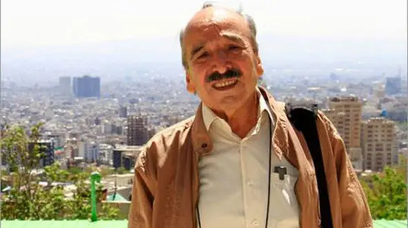 فقط 4 نفر در مراسم ختم این بازیگر بودند (فیلم) 