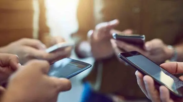  5G  نسل پنجم شبکه تلفن همراه چیست ؟
