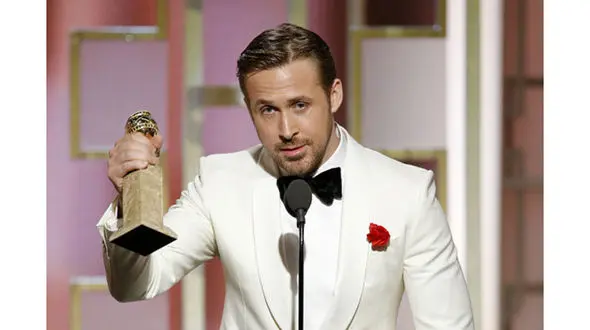 بازیگر لالالند به جوشکاری زیر آب پرداخت! +عکس