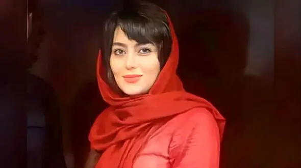 این خانم زیباترین خانم بازیگر نون خ بود + عکس هدیه بازوند با ژست خاص