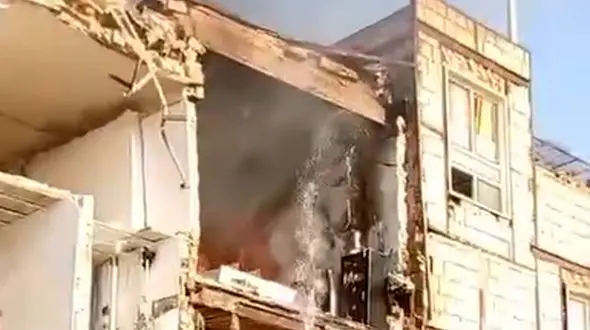 جزئیات حادثه در قم / انفجار آبگرمکن و تخریب منازل مسکونی + فیلم 