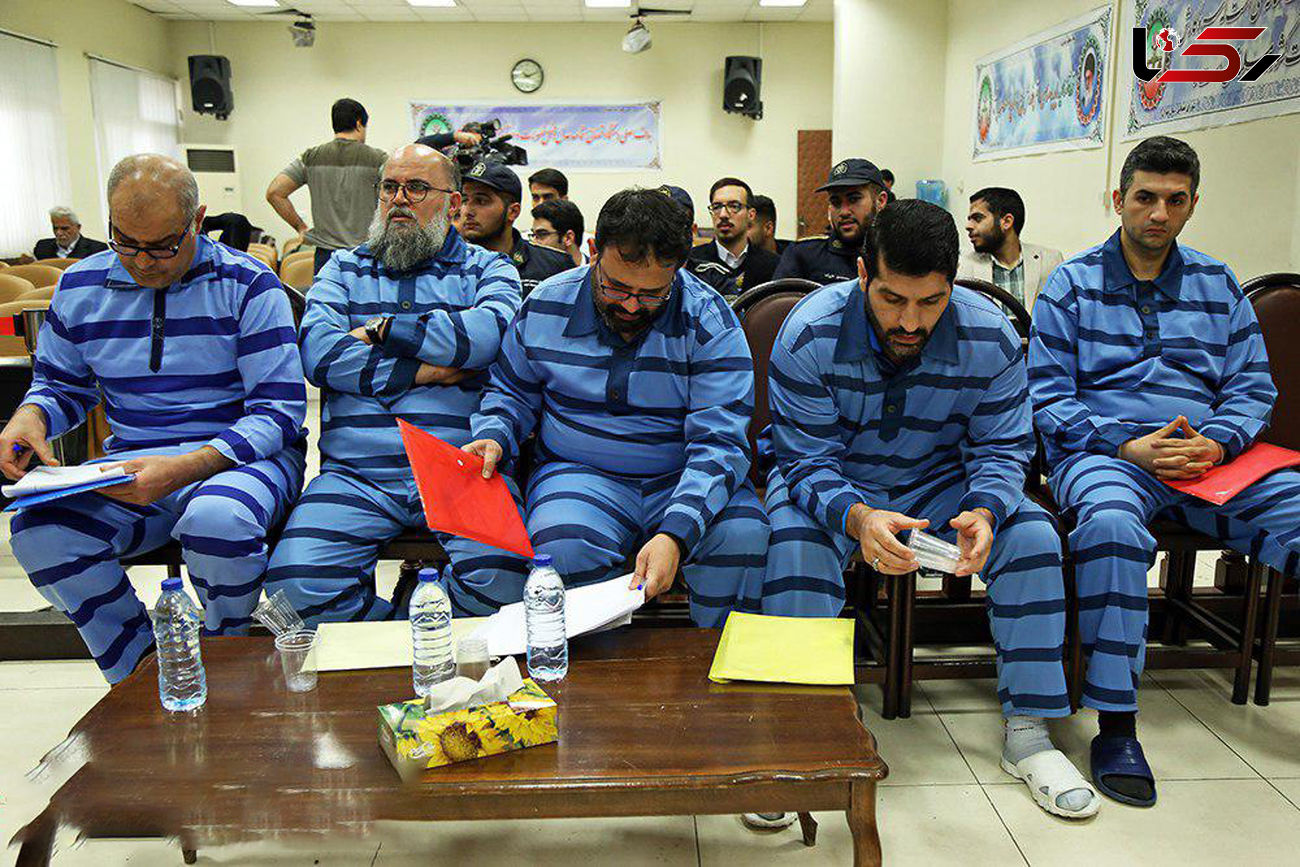 شلاق خوردن متهمان ارزی جنت مکان در تهران + عکس در دادگاه