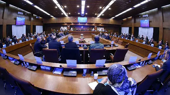 درگیری لفظی بین دبیر و کیهانی در حاشیه مجمع انتخاباتی کمیته ملی المپیک+فیلم