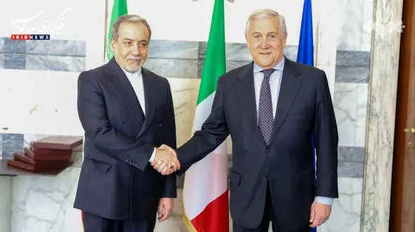 دیدار وزرای امور خارجه ایران و ایتالیا در رم / عزیمت وزیر امورخارجه ایران به محل گفتگوهای غیرمستقیم در رم + فیلم و تصاویر


