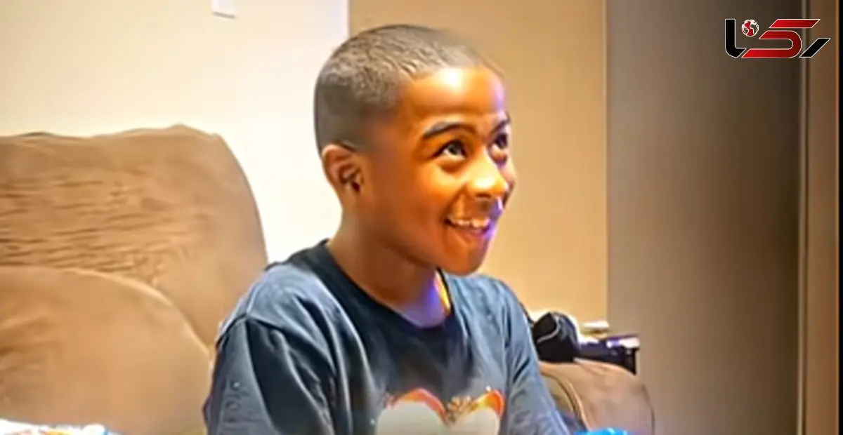 فیلم سورپرایز متفاوت والدین / اشک شوق پسر با هدیه PS5