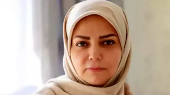 مجری محبوب دهه شصت در محل کار جدید فوق لاکچری و خفنش خارج از صداوسیما !!