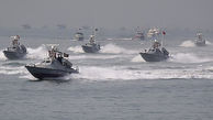 اولین فیلم غرور آمیز از برخورد سپاه ایران با  ناو‌ های ارتش آمریکا در دریای عمان / دزدان نفت گریختند