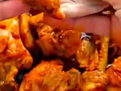 یه  مرغ نرم و آبدار، بدون نیاز به فر درست کن + فیلم