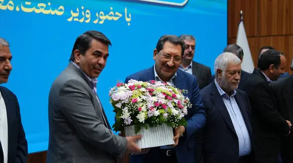 آقای اتابک، دقیقا بابت چه دستاوردی از شما تقدیر شد؟