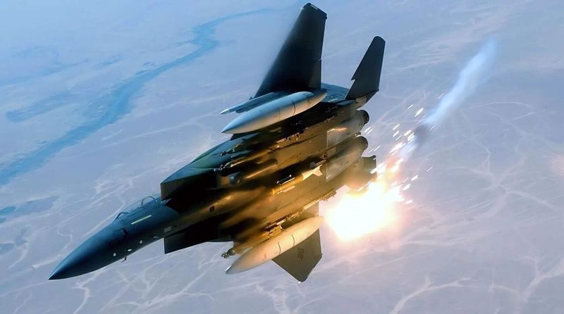 خلبانان جنگنده‌ها چگونه متوجه ردیابی و قفل توسط رادار دشمن می‌شوند؟