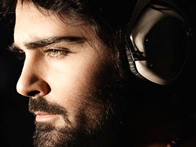 دانلود اهنگ تنهایی سهراب پاکزاد / وا ﺷﺪ ﭼﺸﻤﻢ اﻓﺘﺎد ﺗﻮ دو ﺗﺎ ﭼﺸﻢ زﻳﺒﺎی ﺗﻮ + متن آهنگ