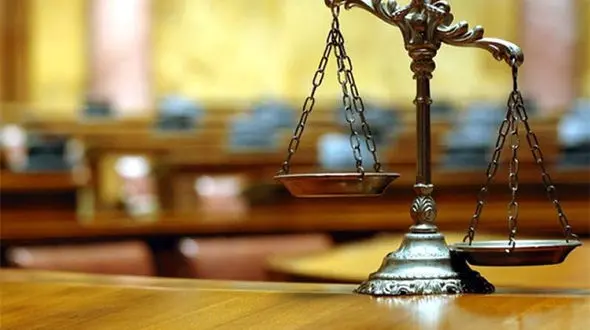 دردسر وحشتناک ازدواج پنهانی مرد 65 ساله با زن 22 ساله / این مرد ثروتمند همسر آلمانی اش را به ایران آورده بود