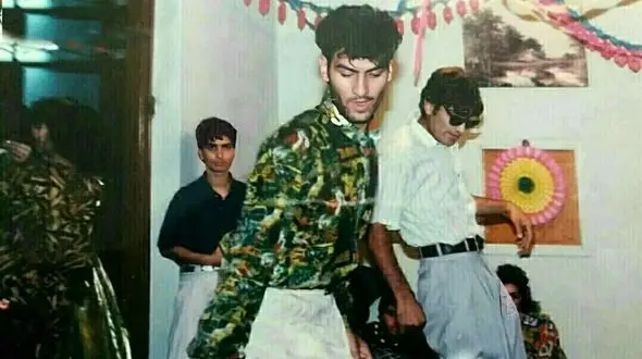 ببینید / رقص دهه 60 و 70  در عروسی‌ها این شکلی بود اینجوری شاباش می دادند ! / رقص هایساده و خاطره انگیز + فیلم