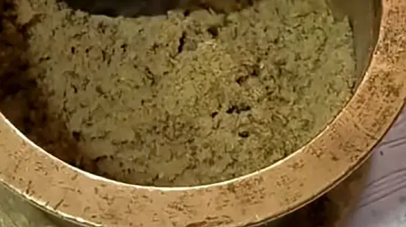 دستور تهیه داروی پرخاصیت از دل سیستان قدیم به اسم کپه‌ ای  / فیلم