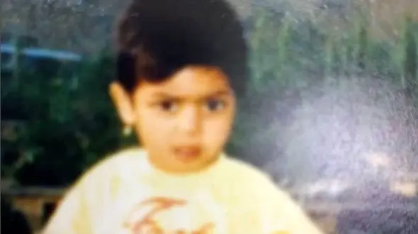 این دختربچه زیباترین خانم بازیگر ایران شد ! / محاله حدس بزنید  + عکس تولد 