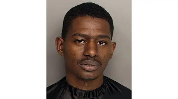 سارق خودرو 2 مأمور پلیس را زخمی کرد +عکس