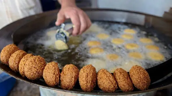 ساندویچ باگتی برای پولدارها، ساندویچ لواشی برای بی پول ها!