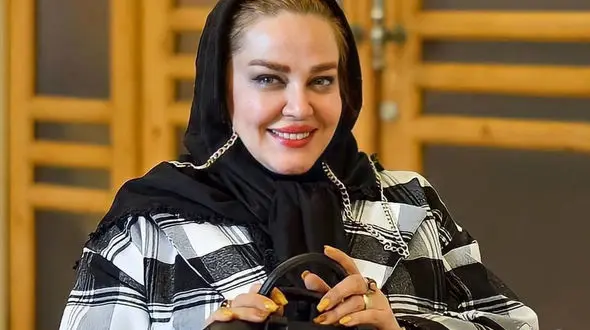 تبلیغ خاص خانم بازیگر