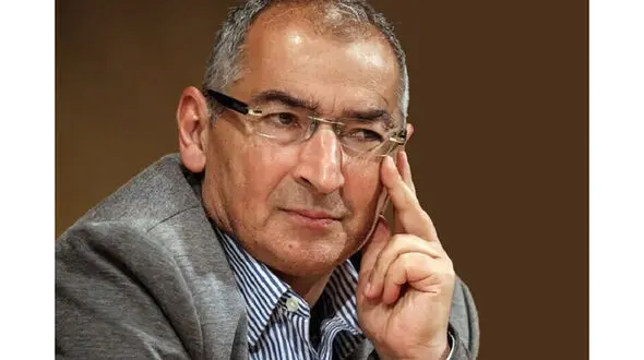 دکتر متقی: زیباکلام، چهار سال قبل بازنشسته شد