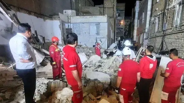 انفجار گاز در ملارد ۱۴ نفر را مصدوم و چند خانه را تخریب کرد