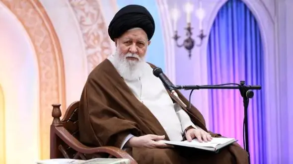 انتقاد علم‌الهدی از تبدیل مشهد به پایگاه تفریح و تجاری