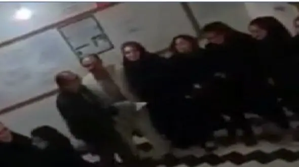 رقص معلمان مرد با دختران مدرسه غیرانتفاعی در مهاباد / جنجال جدید+ تصویر