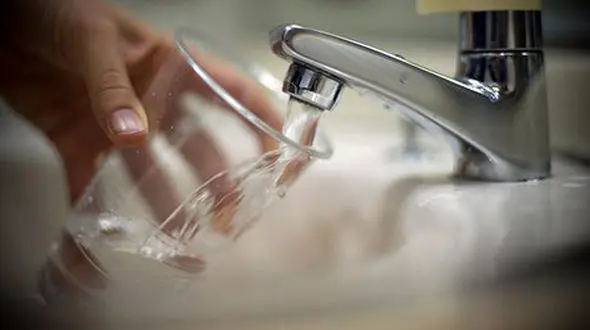 پاسخ وزارت بهداشت در مورد آب آلوده استان تهران