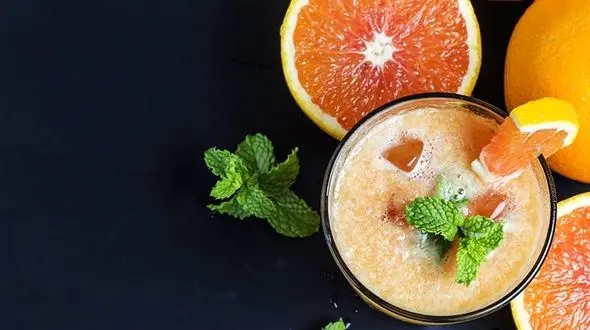 نوشیدن این آبمیوه اسیدی در وعده صبحانه ممنوع