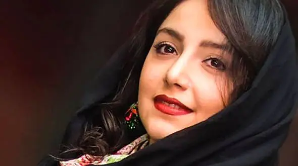 کافه گردی نازنین بیاتی به همراه دوستانش+ عکس