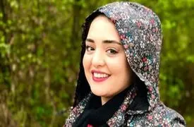 عکس ها / نگاهی به چیدمان خانه کاهگلی خواهر دوقلوی نرگس محمدی در جنوب / زیبایی سارا محمدی در لباس زنان جنوبی