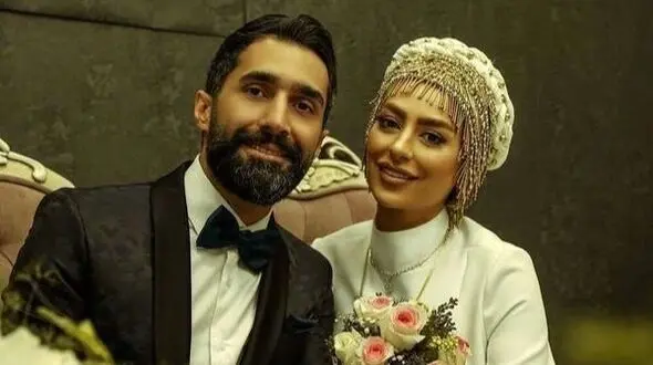 عکس/ یادی کنیم از سفره عقد مجلل و ایرانی پسند هادی کاظمی و همسرش سمانه پاکدل با رونمایی از حلقه های ازدواج اعیانی و پر از جواهر 